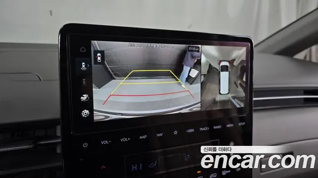 Hyundai Staria Staria 4WD Lounge 9 мест — Фото автомобиля 15