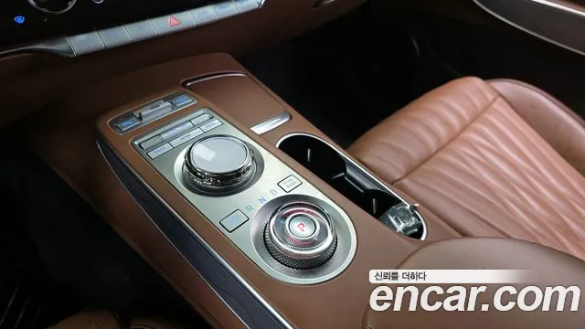 Genesis GV70 2.5T Бензин AWD — Фото автомобиля 9