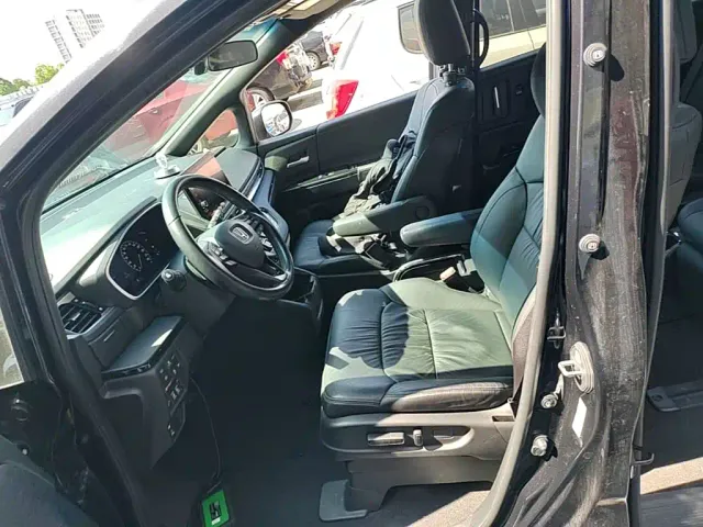 Honda Odyssey — Фото автомобиля 14