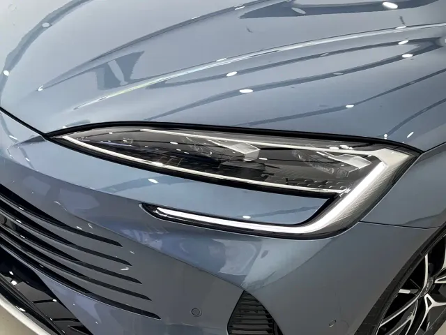 BYD Seal 07 DM-i — Фото автомобиля 3