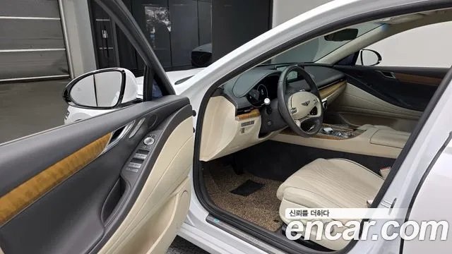 Genesis G80 Бензин 2.5 турбо AWD — Фото автомобиля 11