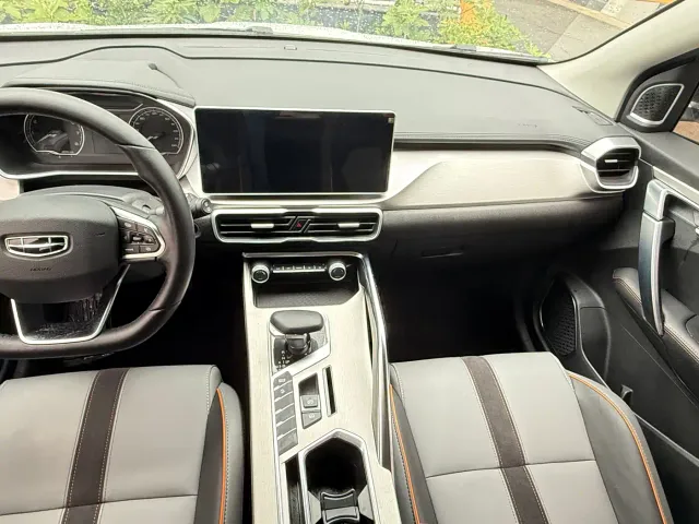 Geely Binyue — Фото автомобиля 17