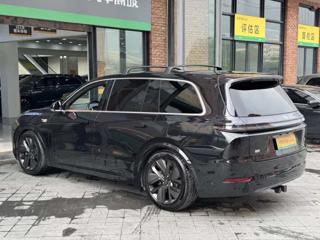 Li Auto L9 — Фото автомобиля 6