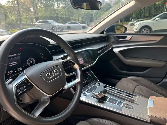 Audi A7L — Фото автомобиля 6