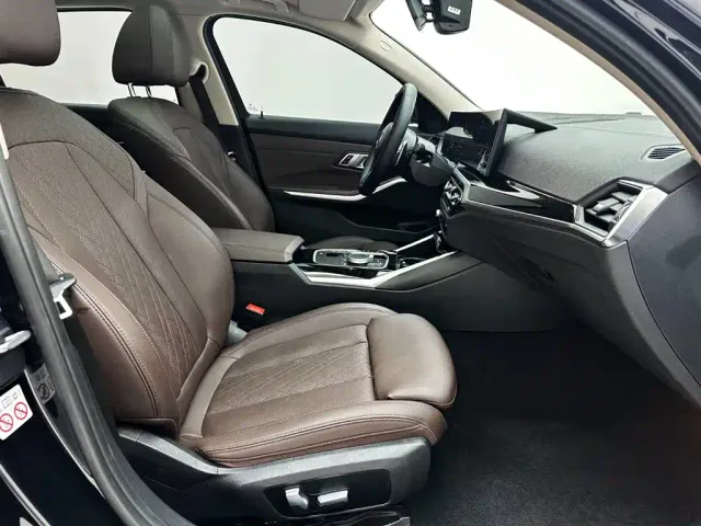 BMW 3 Series — Фото автомобиля 12