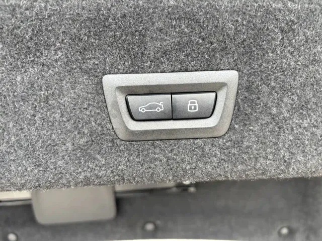 BMW 3 Series — Фото автомобиля 29
