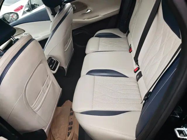 Chery Arrizo 8 — Фото автомобиля 5