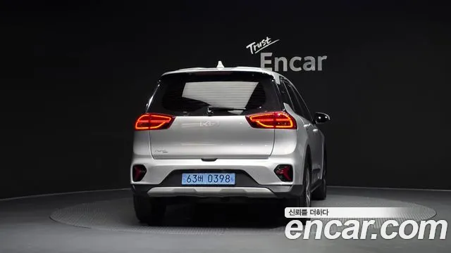 Kia Niro Niro Plus Air — Фото автомобиля 4