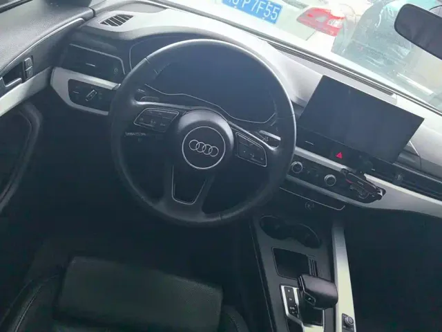 Audi A4L — Фото автомобиля 15