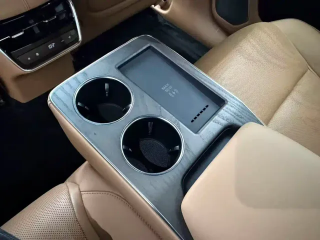 Toyota BoZhi 7 — Фото автомобиля 11