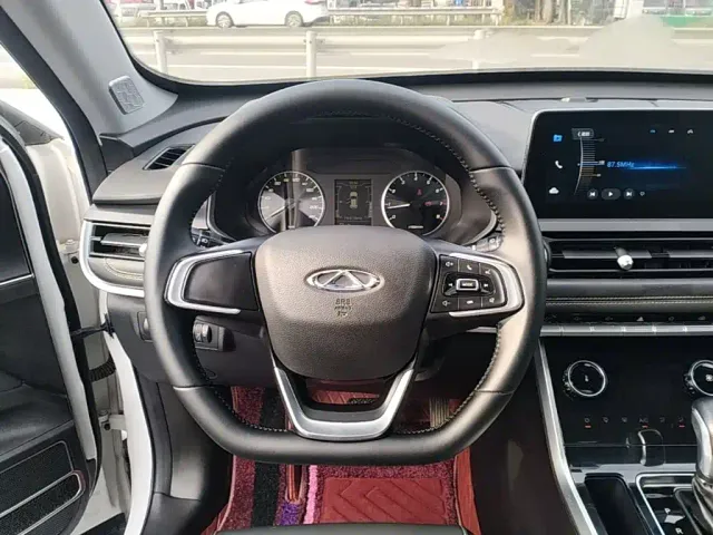 Chery Tiggo 8 — Фото автомобиля 10