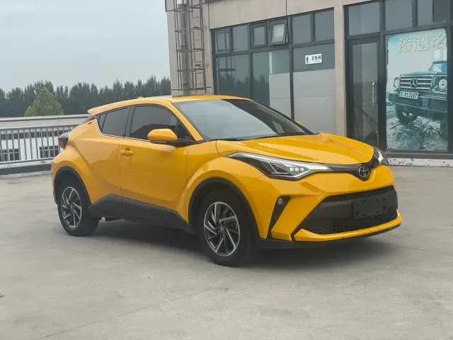 Toyota C-HR — Фото автомобиля 3