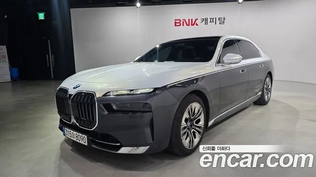 BMW 7 Series G70 — Фото автомобиля 2