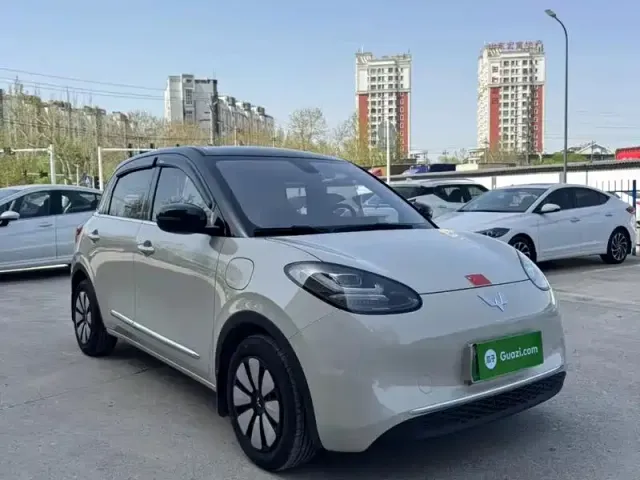 Wuling Bingo — Фото автомобиля 3