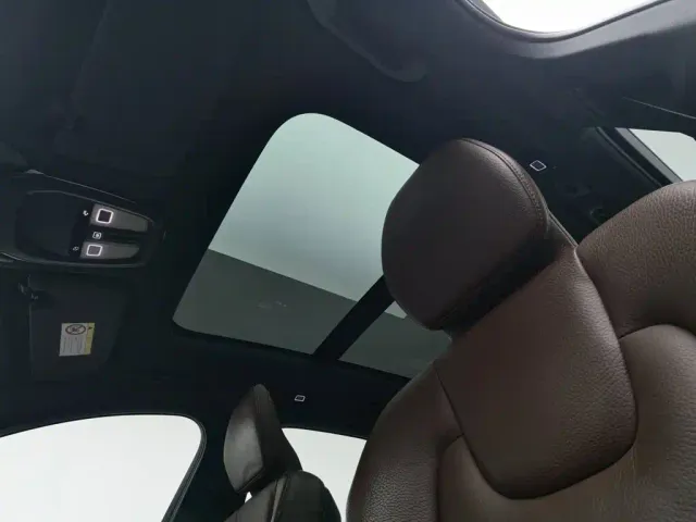 Volvo XC60 — Фото автомобиля 14