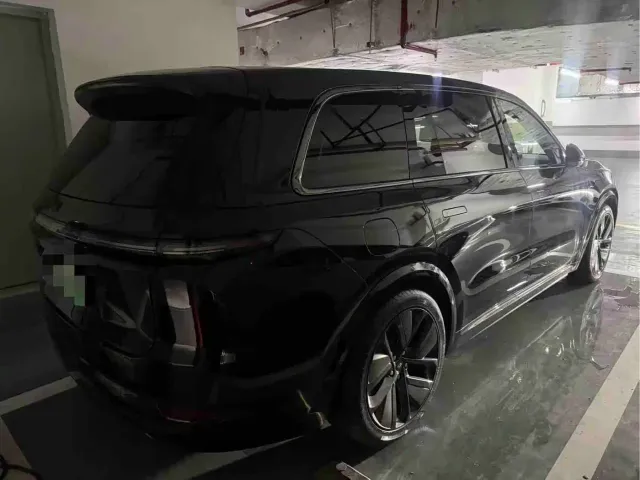 Li Auto L9 — Фото автомобиля 2