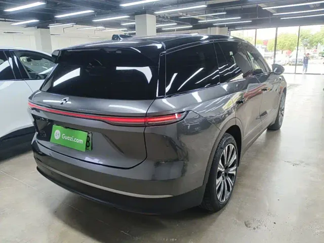 Nio ES8 — Фото автомобиля 6