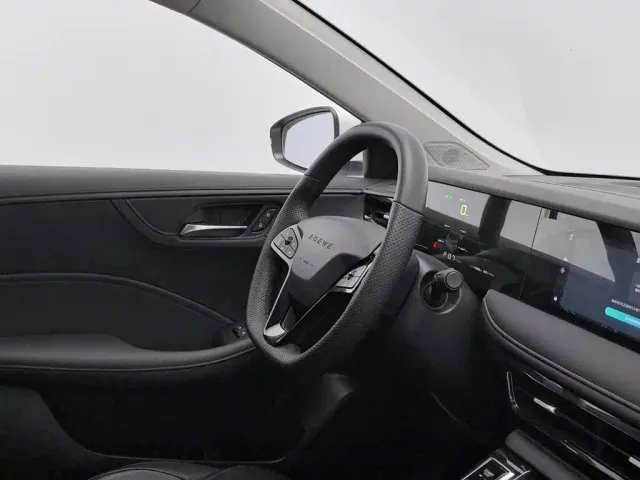 Roewe i5 — Фото автомобиля 22