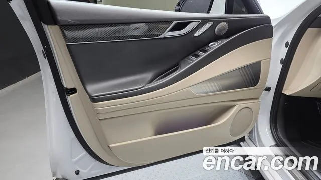 Genesis G80 RG3 — Фото автомобиля 13