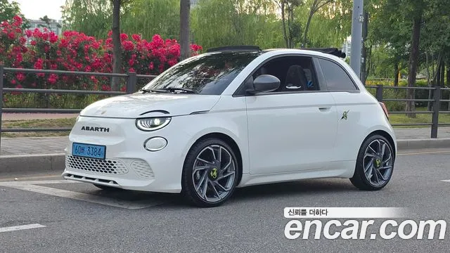 Фотография автомобиля — Fiat 500e