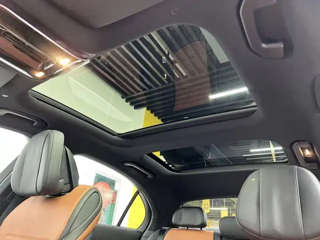 Mercedes-Benz C-Class — Фото автомобиля 17