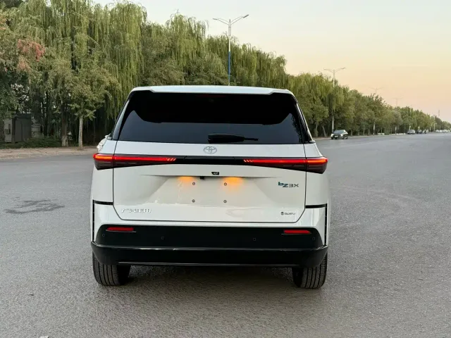 Toyota BoZhi 3X — Фото автомобиля 9