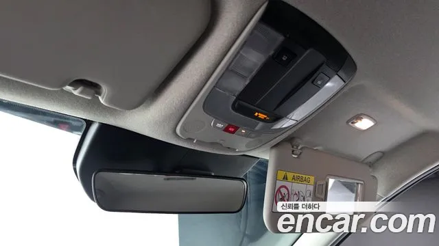Kia Niro — Фото автомобиля 19