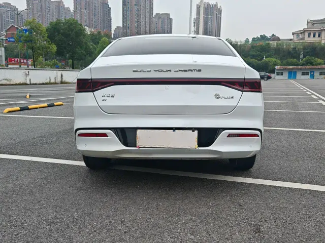 BYD Qin PLUS — Фото автомобиля 9