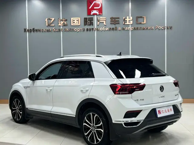 Volkswagen T-Roc — Фото автомобиля 4