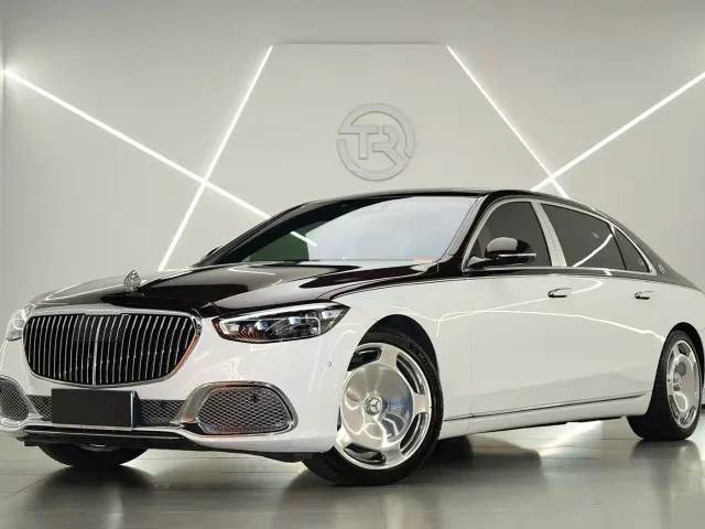 Фотография автомобиля — Mercedes-Benz Maybach S-Class