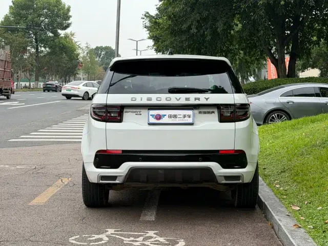 Land Rover Discovery Sport — Фото автомобиля 5