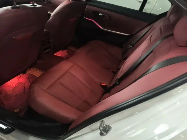 BMW 3 Series — Фото автомобиля 16