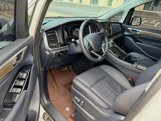 GAC Trumpchi M8 — Фото автомобиля 6
