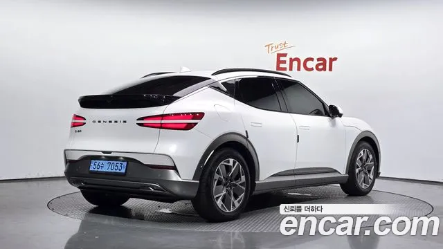 Genesis GV60 — Фото автомобиля 2
