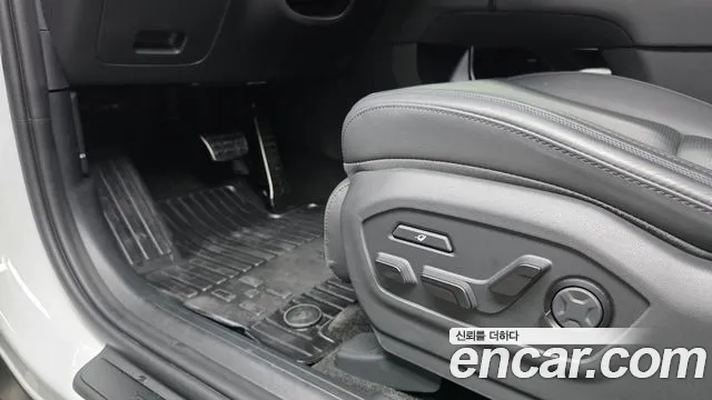 Hyundai Santa Fe — Фото автомобиля 30