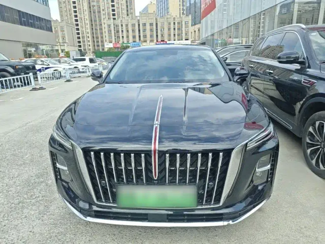 Hongqi H5 PHEV — Фото автомобиля 2