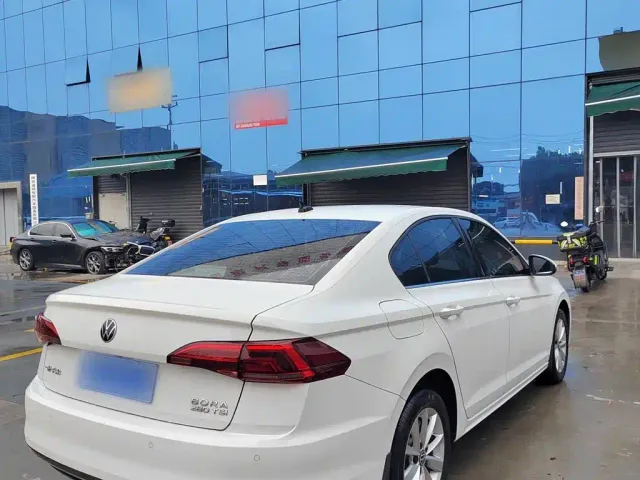 Volkswagen Bora — Фото автомобиля 14