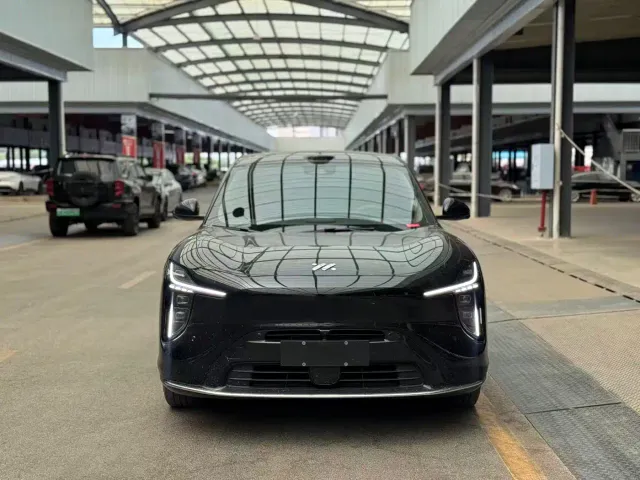 IM Motors LS6 — Фото автомобиля 2