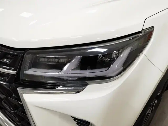 Forthing T5 — Фото автомобиля 7