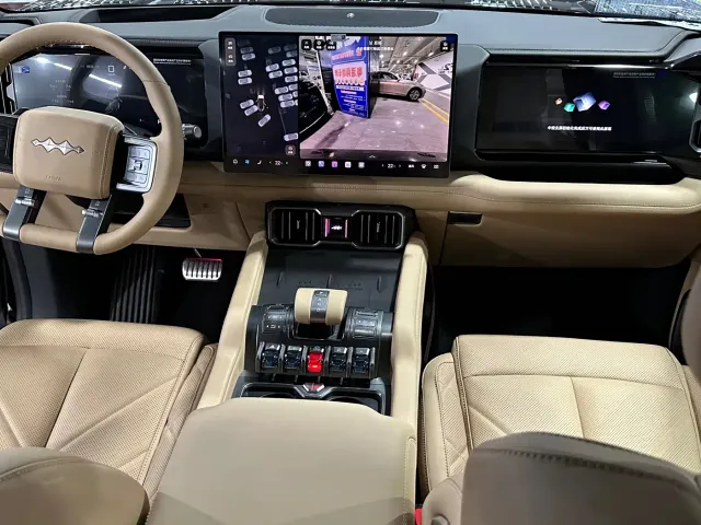 BYD FangChengBao Leopard 8 — Фото автомобиля 9