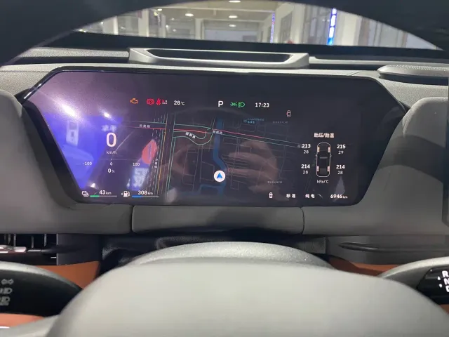 Haval Xiaolong MAX — Фото автомобиля 14