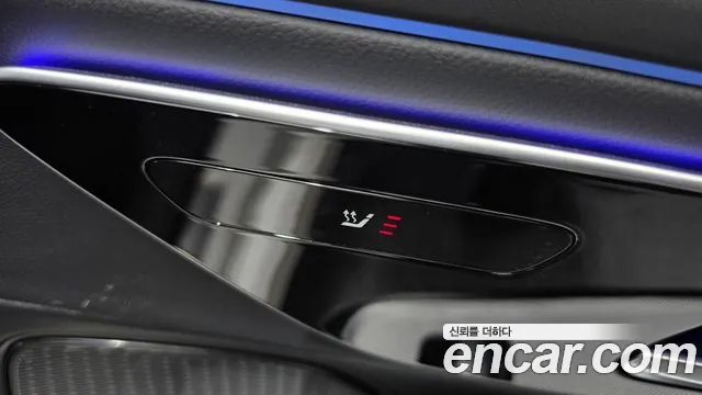 Mercedes-Benz E-Class — Фото автомобиля 18