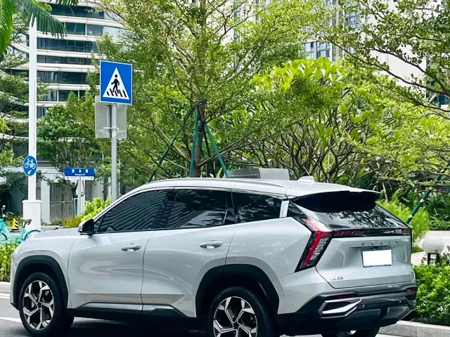 Geely Boyue L — Фото автомобиля 2