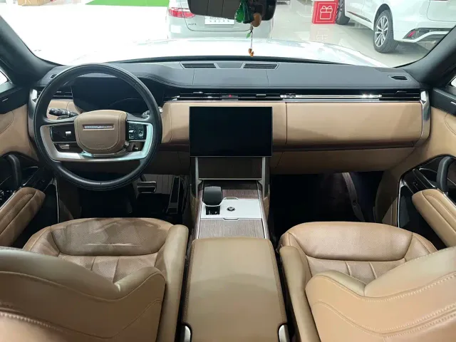 Land Rover Range Rover — Фото автомобиля 11