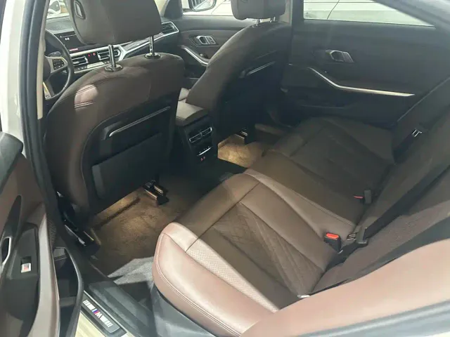 BMW 3 Series — Фото автомобиля 5