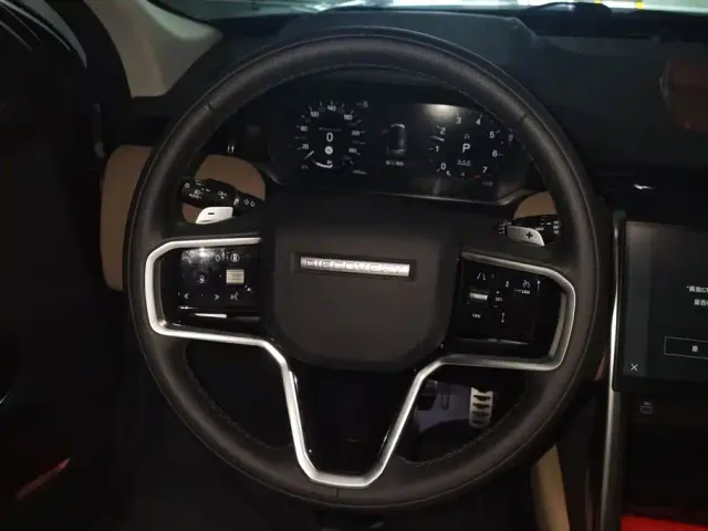 Land Rover Discovery Sport — Фото автомобиля 15