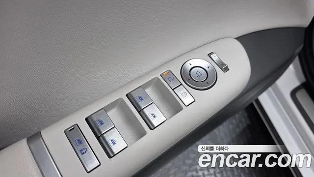Hyundai Grandeur GN7 — Фото автомобиля 28