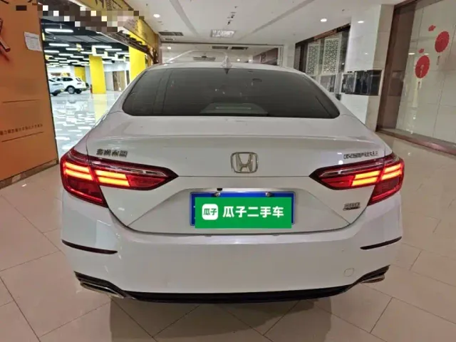 Honda Inspire — Фото автомобиля 5