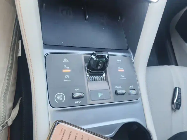 BYD Song PLUS — Фото автомобиля 13