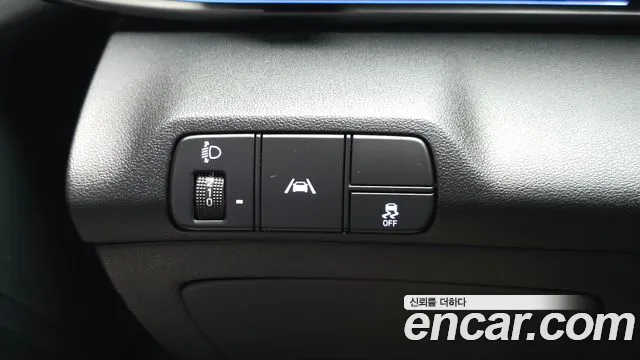 Hyundai Avante CN7 — Фото автомобиля 30